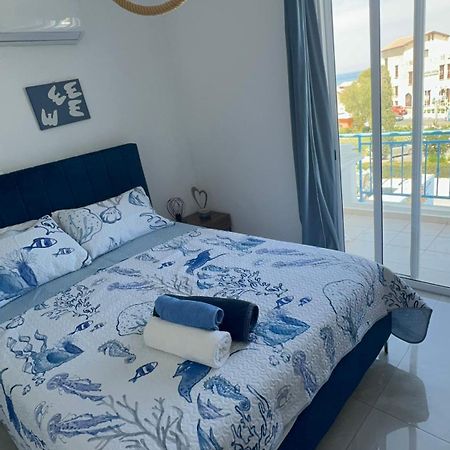 Blue Latsi Apartment Luaran gambar