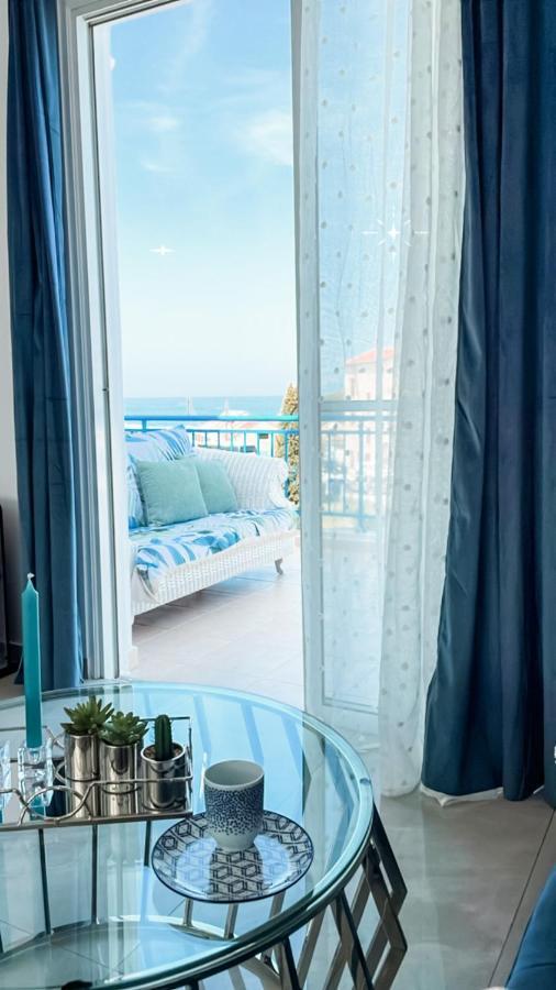 Blue Latsi Apartment Luaran gambar